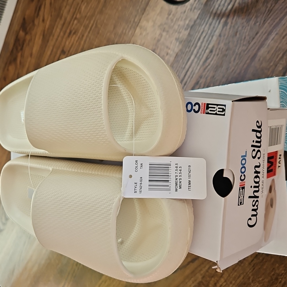 32 degeees,Tan Cushion Slide Sandals